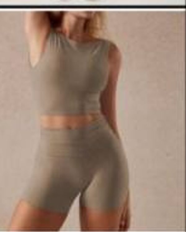 Core Top Khaki