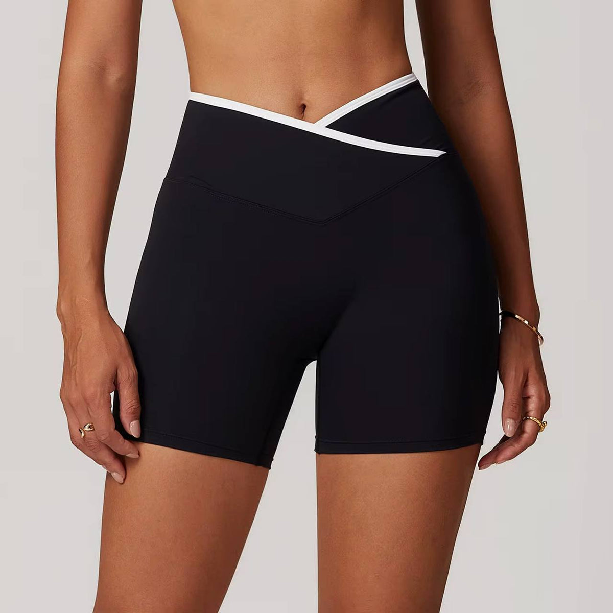 Edge Shorts Black