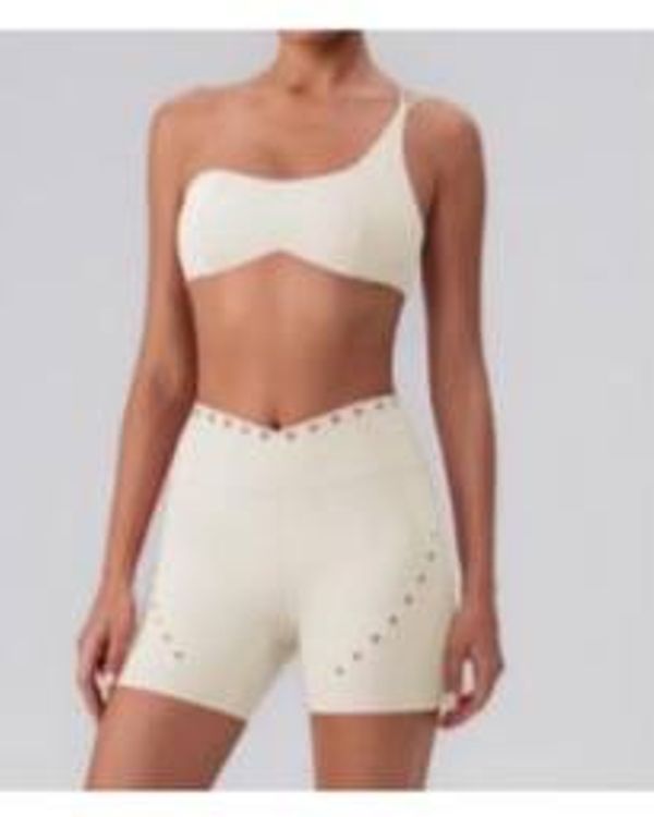 Solo Shorts Cream
